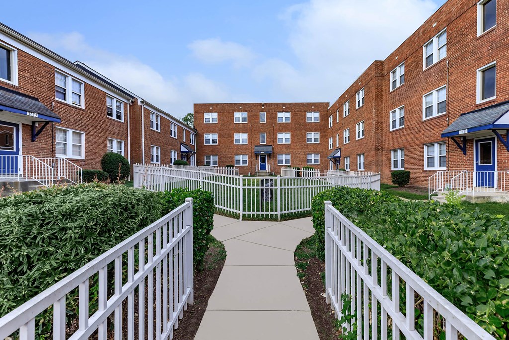 Highland Ridge Apartments, 1201 Benning Rd., Capitol Heights, MD RentCafe